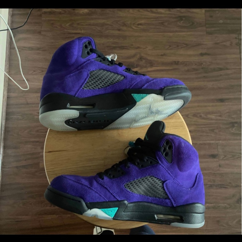 Air Jordan 5 Retro alternate grape